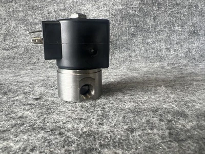 Used Parker 7D100C2-17 Misc Electrical & Power Parts California US | Davliegogo LLC #1718839