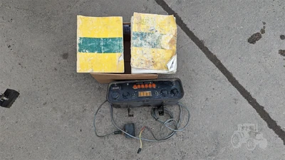 USED JOHN DEERE 7000