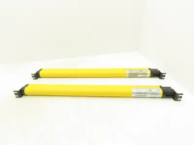 440L-P4J0640YD Guardshield Safety Light Curtain Transmitter/Receiver Set