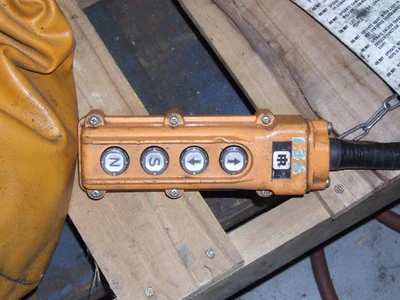 Beebe Bros. 2 Ton Chain Hoist