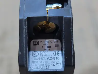 New | in-Stock SCHNEIDER QOB115GFI Switchgears British Columbia CA | Lenmark #1438435