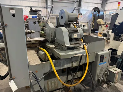 1982 BROWN & SHARPE 1440U Universal Cylindrical Grinders | GMT (17)