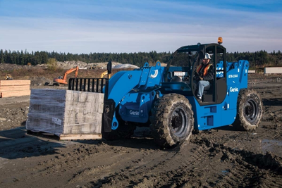 USED 2015 Genie GTH-1544