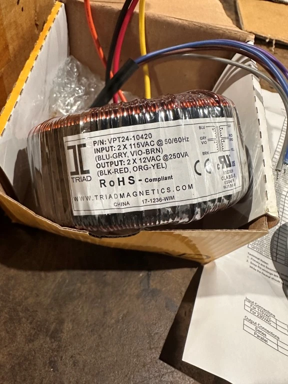 TRIAD VPT24-10420 POWER TRANSFORMER - (8)NEW