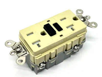 NEW HUBBELL EXTRA HEAVY DUTY TAMPER RESISTANT RECEPTACLE, SELF-TEST, 20A
