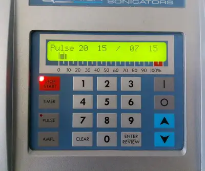 Qsonica Q125 Sonicator Homogenizer w/ Sound Enclosure
