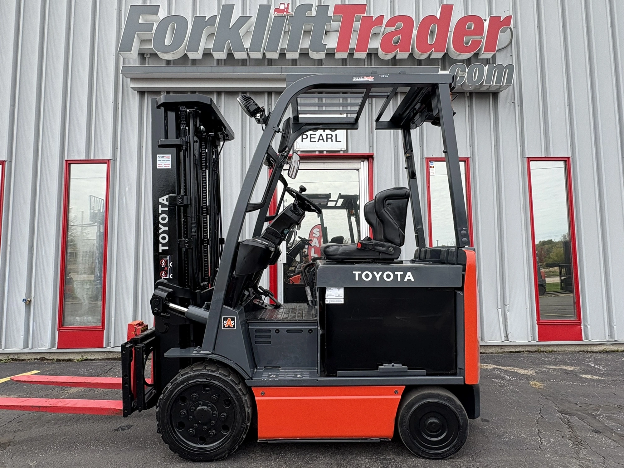 USED 2013 TOYOTA 8FBCU25