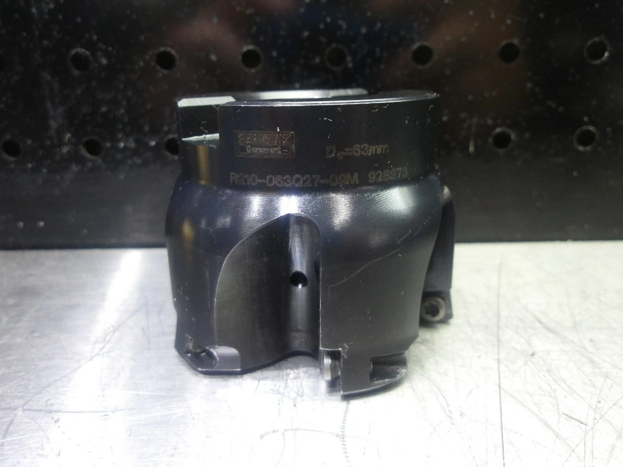 Sandvik 63mm Coolant Thru Facemill 27mm Arbor R210-063Q27-09M (LOC2711A)