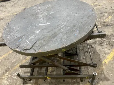 43" X 43" X 34" MECHANICAL SPRING LIFT TABLE: STOCK#20136
