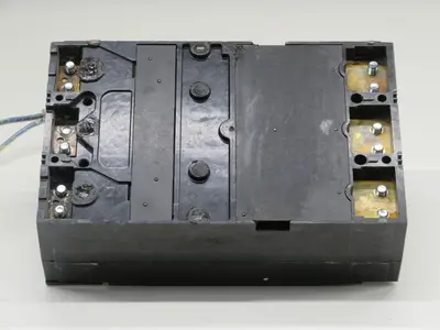 Used SQUARE D MHL3612001386 MA11212 Circuit Breakers Texas US | Aucto #1308502
