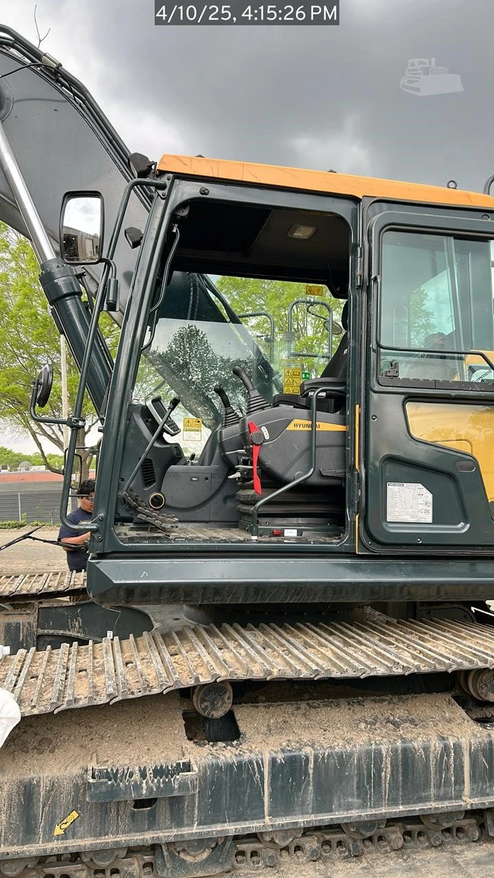 Used 2023 HYUNDAI HX260AL Crawler Excavators North Carolina US | National Equipment Dealers #1422317