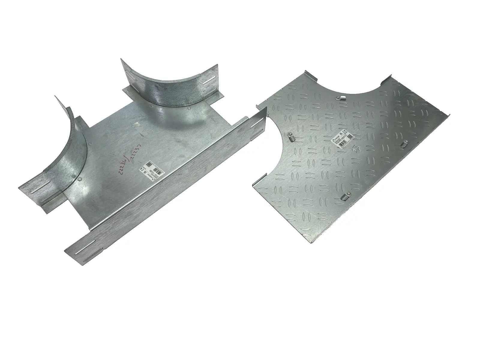 USED NIEDAX CABLE TRAY SYSTEM T-PIECE & RTSDVRS 200-2.0 S ANTISLIP COVER