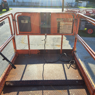 USED 2013 JLG 4069LE