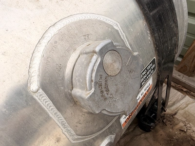 Used DTNA 60 GALLON FUEL TANK WITH STRAPS.  CAME OF WESTERN STAR Fuel Oil Tanks Michigan US | Miedema Asset Management Group #1357518