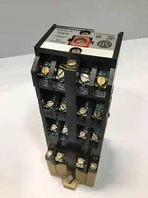 USED ALLEN BRADLEY 700-P800A1 SER B