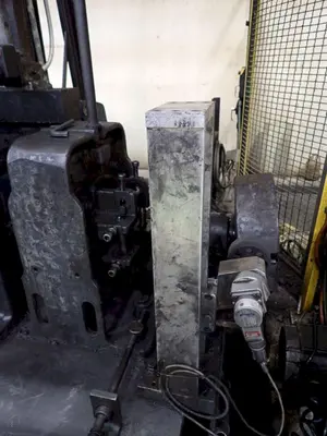 9 STAND x 2" YODER M2 ROLLFORMER, 6 STAND & 3 STAND BASE: YOBRO #24317