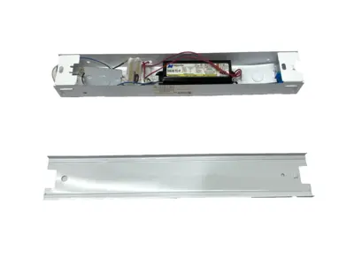USED LITHONIA LIGHTING STANDARD STRIP LAMP 18" MAGNETIC BALLAST 15W 120V