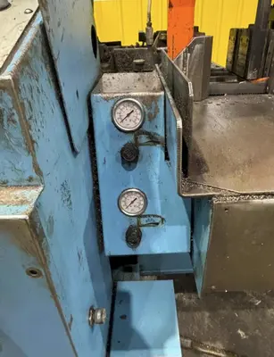 Used 1998 DOALL C-3300NC Horizontal Band Saws Ohio US | G-2000, Inc. #1063270
