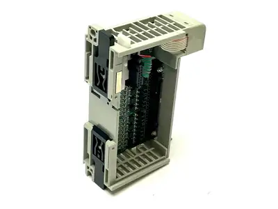 1769-OB32T | Allen-Bradley  Compact I/O 32 PT. Output Module - For parts or not working