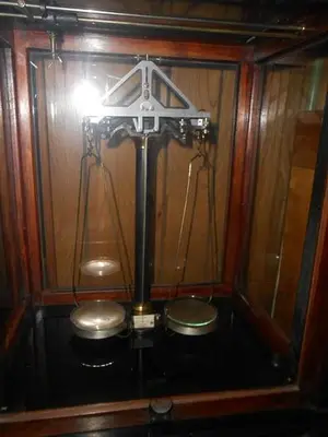 0198 F Sartorius Gottingon Balance Beam Scale