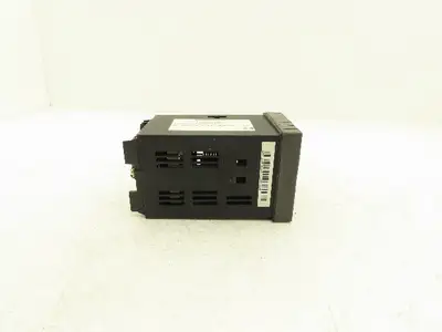 Honeywell DC330B-KE-003-21-000000-E0-0 UDC3300 Digital Temperature Controller