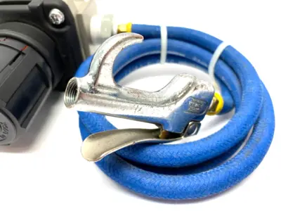 AR50K-N06-Z | SMC  Regulator 7-125psi w/ Coilhose 54" Safety Blow Gun - Used