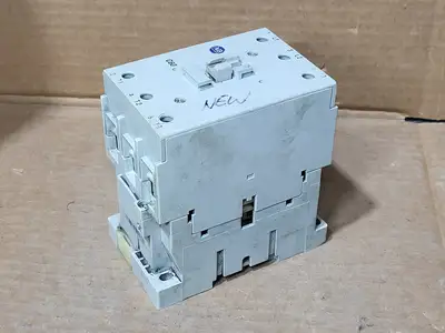 Used ALLEN-BRADLEY 100-C60*00 Switchgears British Columbia CA | Lenmark #1438270