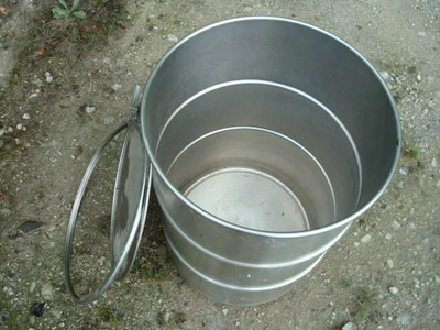 100L S/S Enclosed Tank with clamp lid