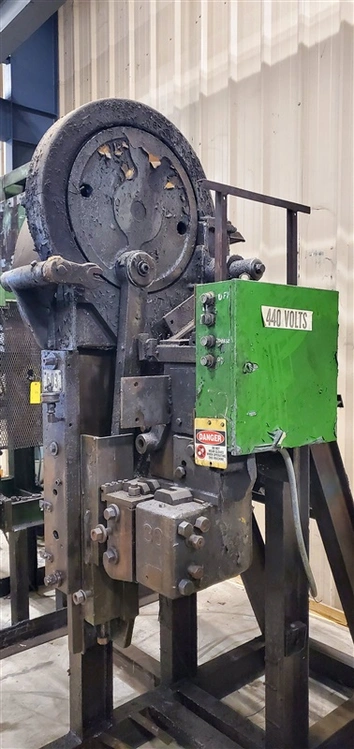 Used WATERBURY FARREL NO 30 Thread Rollers New York US | Barbarotto Int'l Sales Corp #1333076