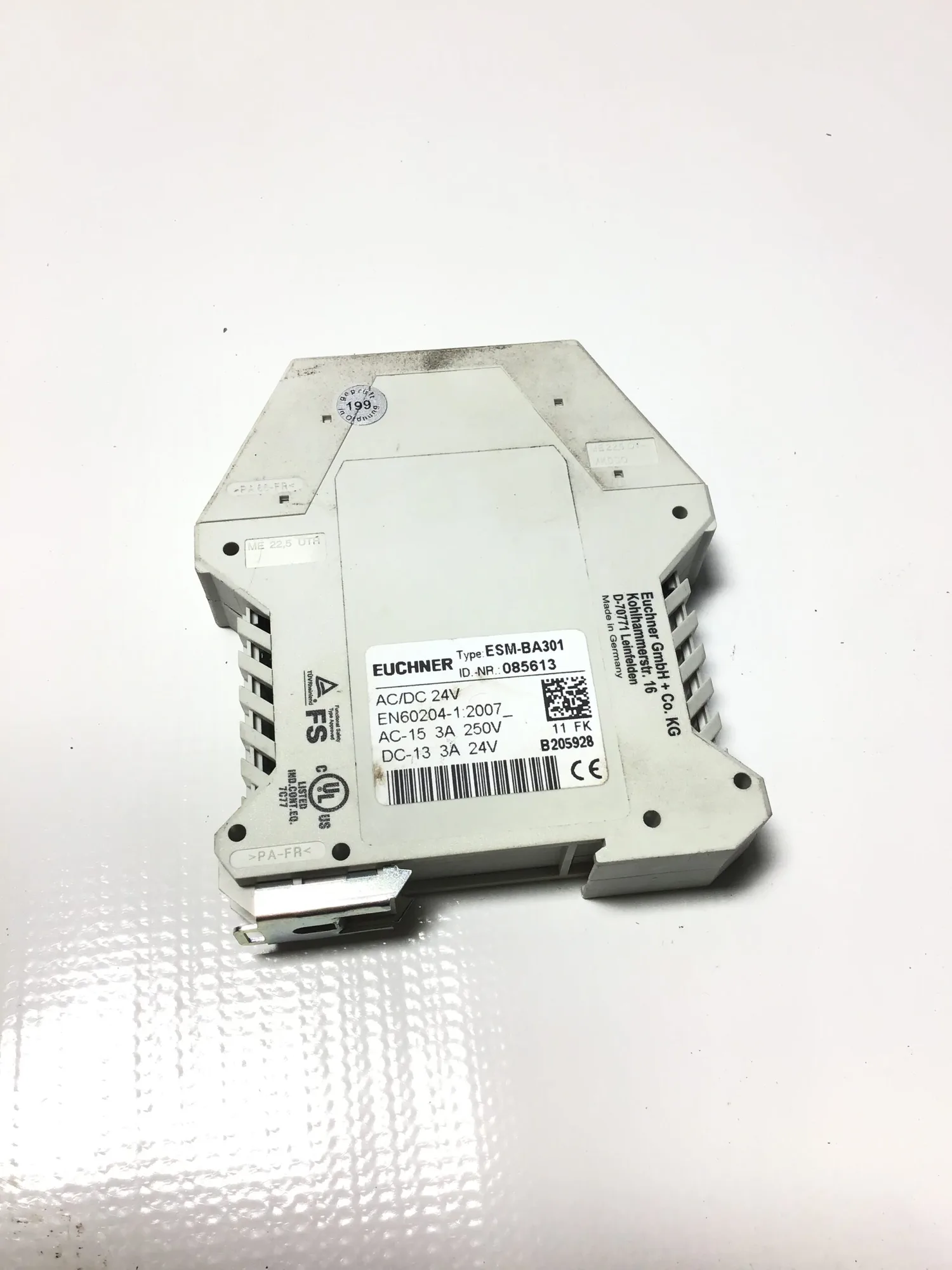 Euchner ESM-BA301 Safety Monitoring Relay 3A