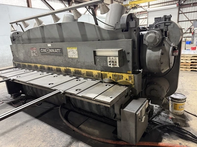Cincinnati 2512G Mechanical Power Squaring Shear