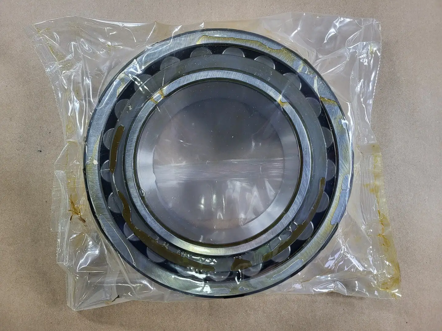 NEW SKF 23124 CC/W33