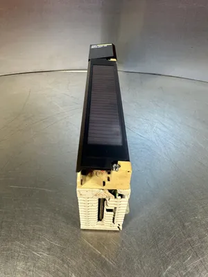 Schneider Tsx Quantum 140-DRC-830-00 / 140DRC83000 Relay Out 8x1 (3B-32)