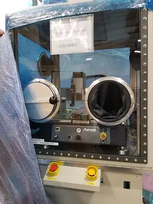 LANTEC GLOVEBOX WITH ASYMTEK FLUID DISPENSE SYSTEM DUAL HEAD