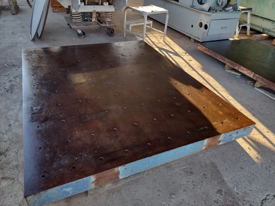 61" x 77" x 4 1/2" STEEL FLOOR PLATE #4182