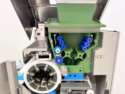 Konig TR 4000 Automatic Divider Rounders | Harvest Equipment and Fabrication Inc (7)
