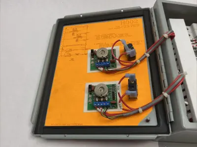 USED VIBROMATIC INCLINE/FEEDER CONTROLLER FOR VIBRATING BOWL FEEDER, ADJUSTABLE