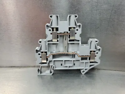 Phoenix Contact Typ UTTB 4 Terminal Block. 4D-8