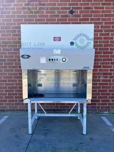 Used NUAIRE NU-425-400 CLASS II TYPE A2 BIOLOGICAL SAFETY CABINET 4 FT Biological Safety Cabinets | Equipment Lab #486282