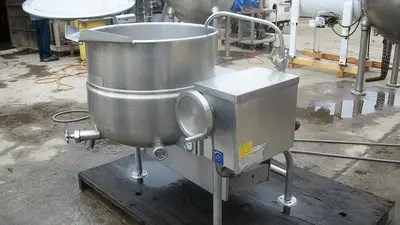 USED 1996 CLEVELAND KGL-40-T