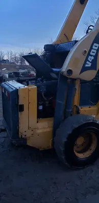 Used GEHL V400 Skid Loaders Nebraska US | Trustworthy Equipment #1399057