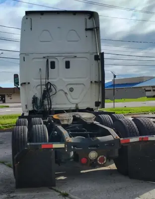 Used 2012 FREIGHTLINER CASCADIA Conventional trucks Ohio US | Proxy Equipment #1385152