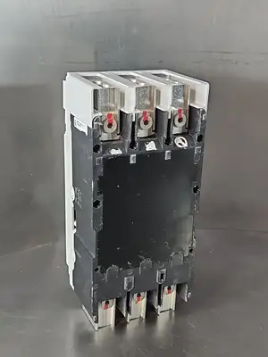 Eaton PDG3XTFA30400 Circuit Breaker (BIN454)
