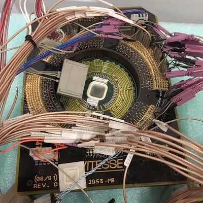 Vitesse J953-MB  with Fiber optik cables