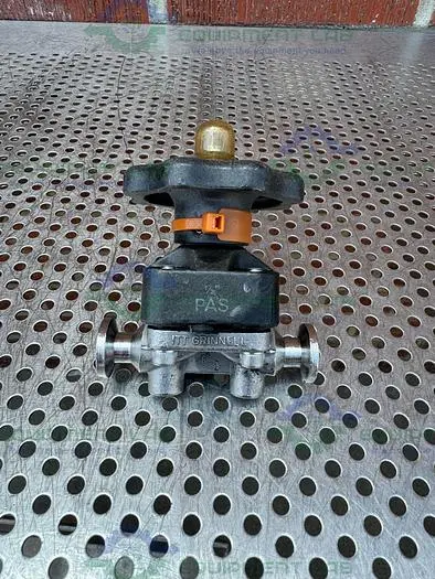 Used ITT / GRINNELL 316L STAINLESS STEEL DIAPHRAGM VALVE W/ 1/2" SANITARY FITTING Valves/Fittings California US | Equipment Lab #485711