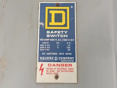 USED SQUARE D B451854