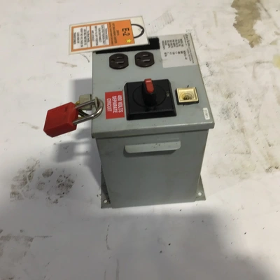 DAYKIN MDGTA-07 460-115V 500VA TRANSFORMER DISCONNECT – USED