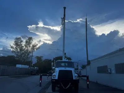 Used 2015 FREIGHTLINER 108SD Service & Utility Trucks Florida US | Truck and Van Outlet #1509214