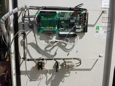 USED ABB 350 HP VFD CONTROLLER