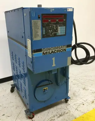 USED CINCINNATI MILACRON CDD-100